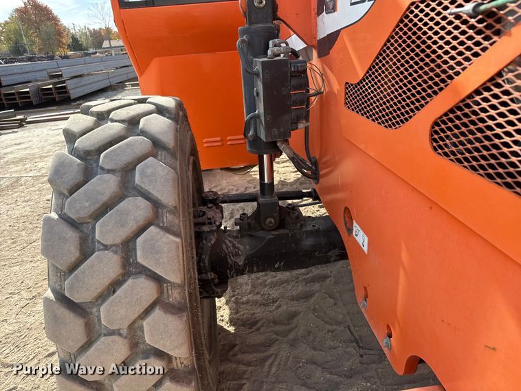 image for item NA9891 2014 Sky Trak 8042 telehandler