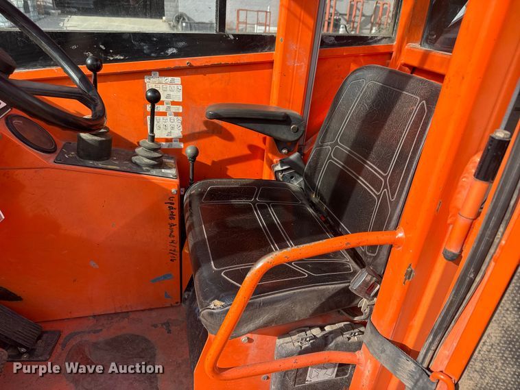 image for item NA9891 2014 Sky Trak 8042 telehandler