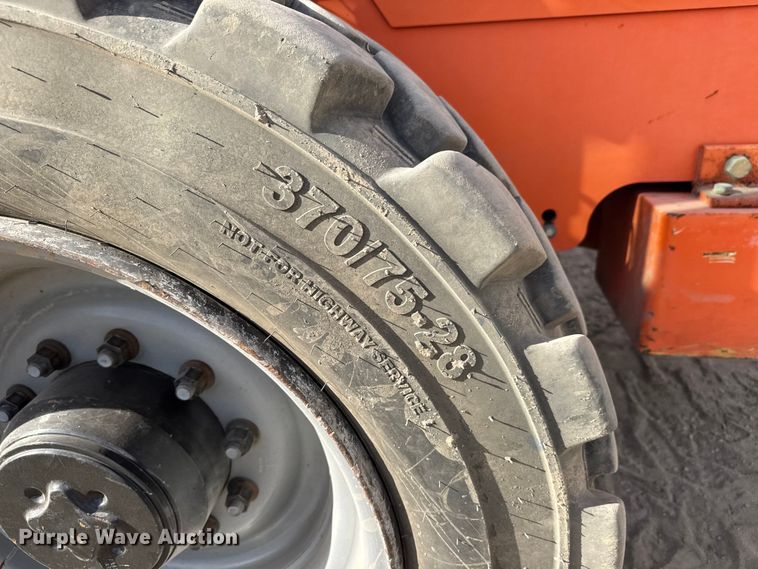 image for item NA9891 2014 Sky Trak 8042 telehandler