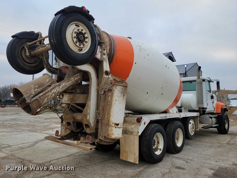 image for item NO9790 2006 International Paystar 5500i ready mix truck