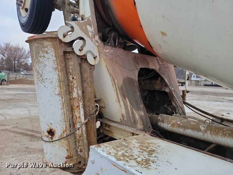 image for item NO9790 2006 International Paystar 5500i ready mix truck