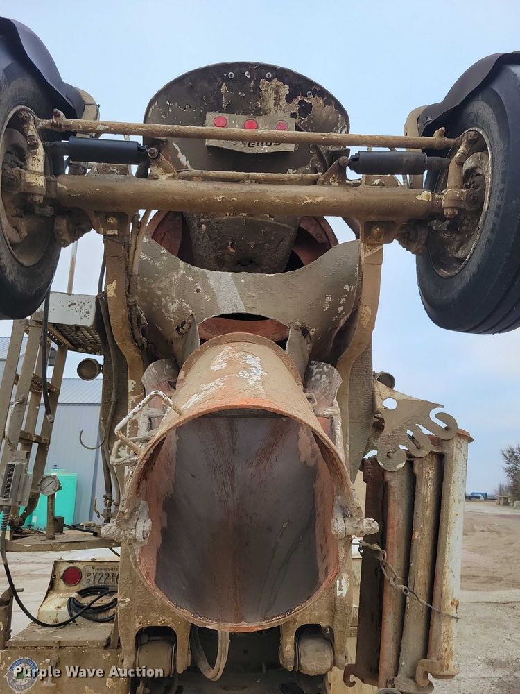 image for item NO9790 2006 International Paystar 5500i ready mix truck