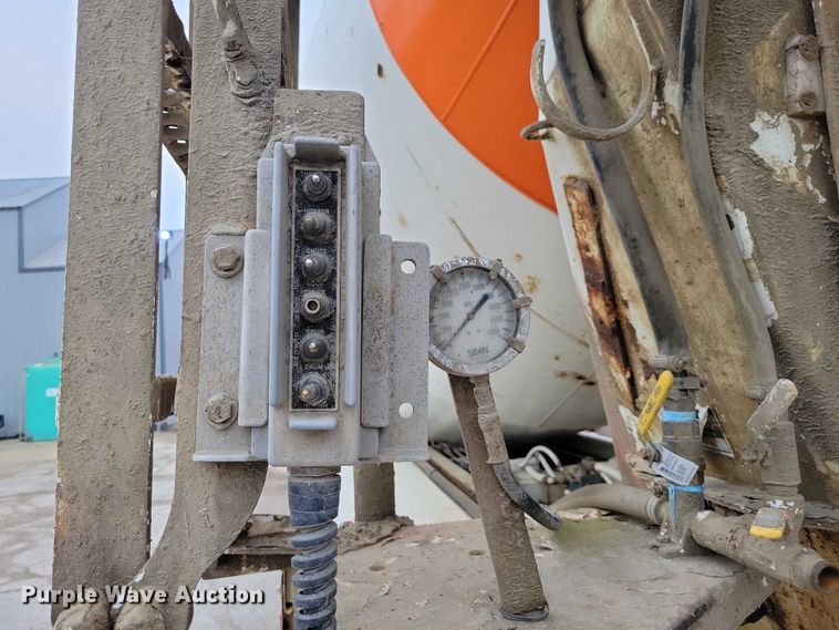 image for item NO9790 2006 International Paystar 5500i ready mix truck