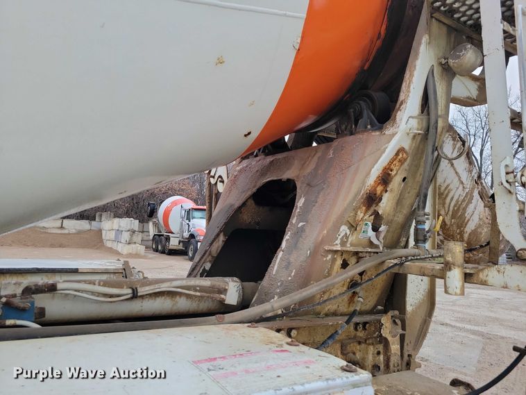 image for item NO9790 2006 International Paystar 5500i ready mix truck