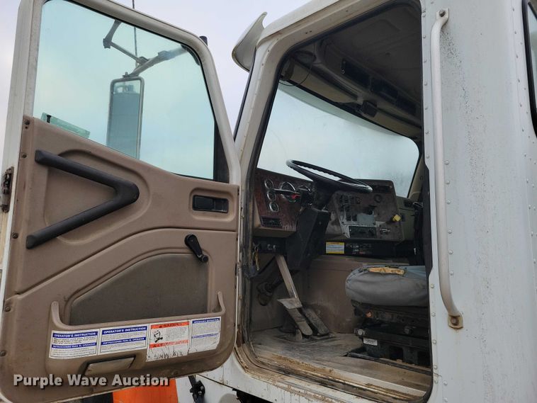 image for item NO9790 2006 International Paystar 5500i ready mix truck