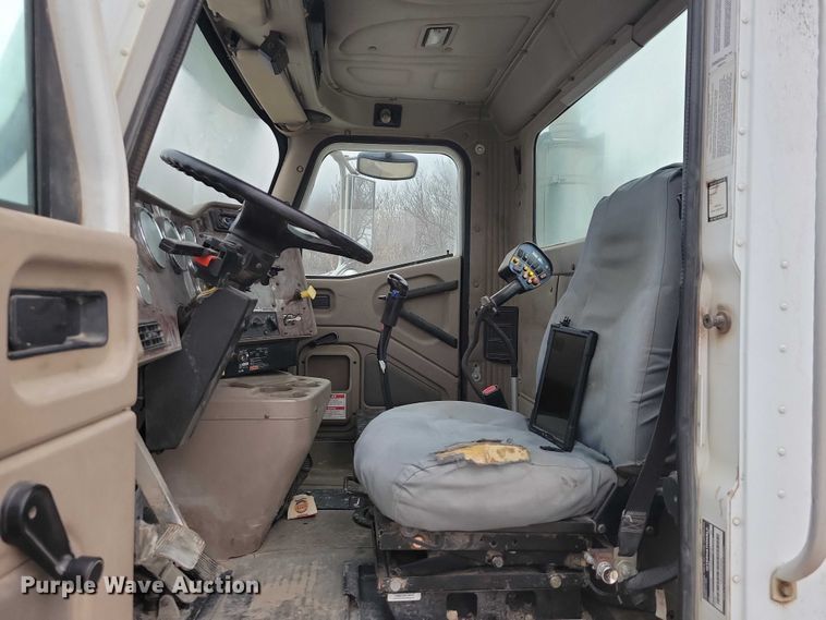 image for item NO9790 2006 International Paystar 5500i ready mix truck