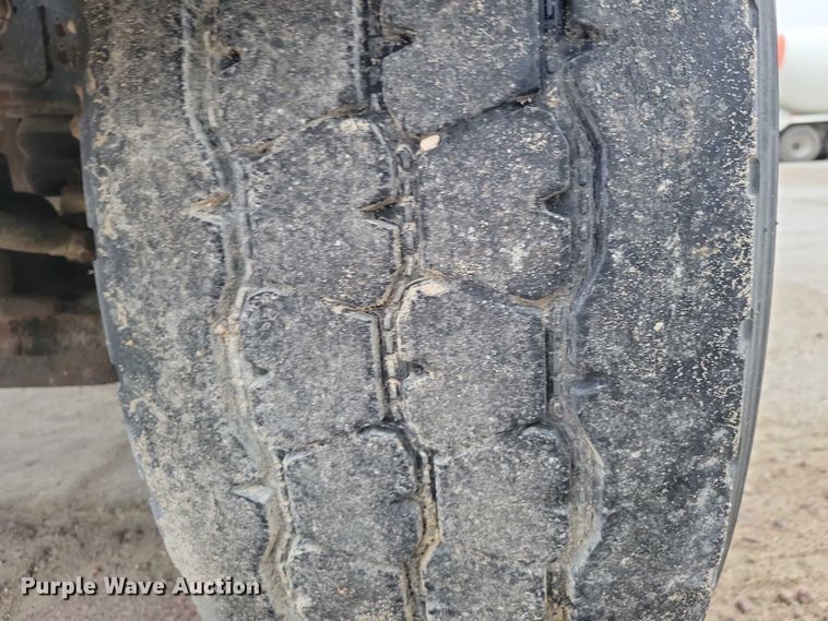 image for item NO9790 2006 International Paystar 5500i ready mix truck