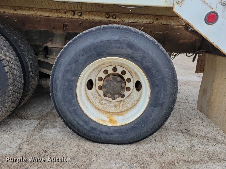 image for item NO9790 2006 International Paystar 5500i ready mix truck