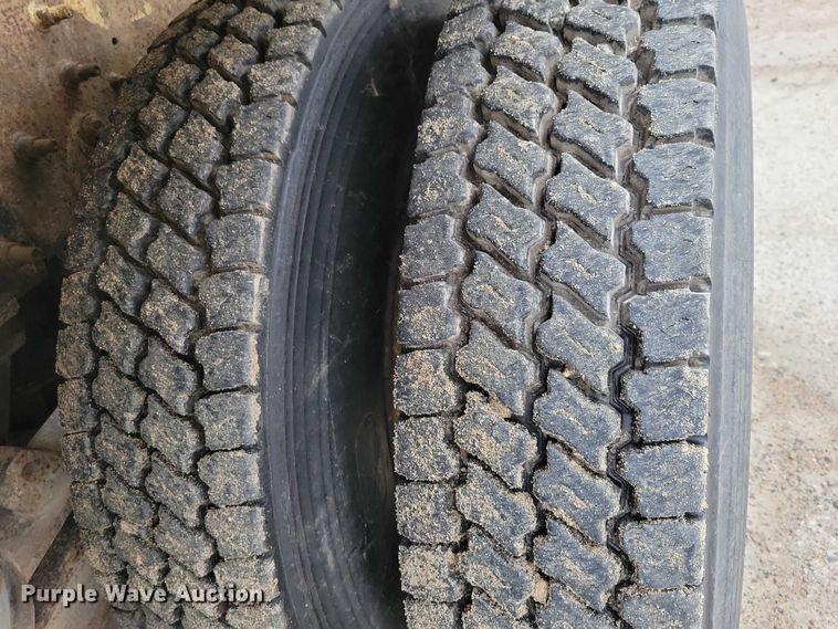 image for item NO9790 2006 International Paystar 5500i ready mix truck