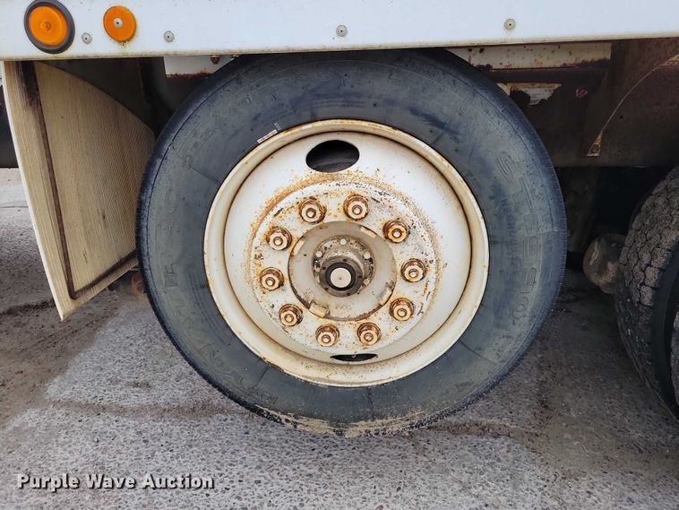 image for item NO9790 2006 International Paystar 5500i ready mix truck