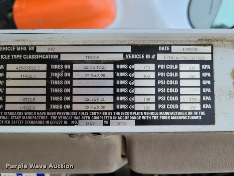 image for item NO9790 2006 International Paystar 5500i ready mix truck