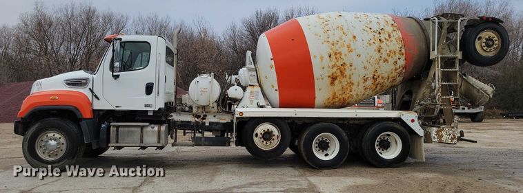 image for item NO9791 2014 Freightliner 114SD ready mix truck