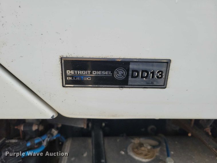 image for item NO9791 2014 Freightliner 114SD ready mix truck