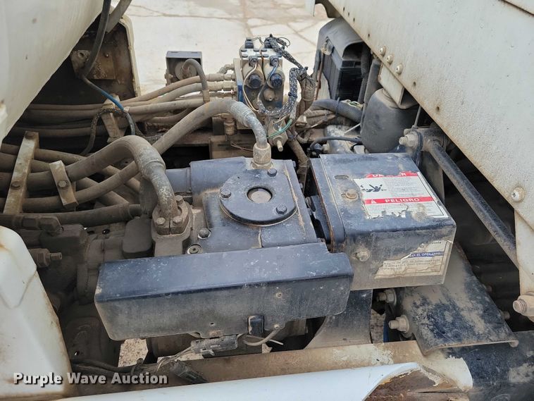 image for item NO9791 2014 Freightliner 114SD ready mix truck