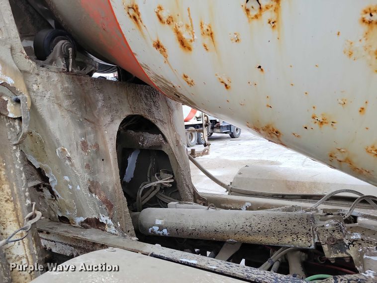 image for item NO9791 2014 Freightliner 114SD ready mix truck