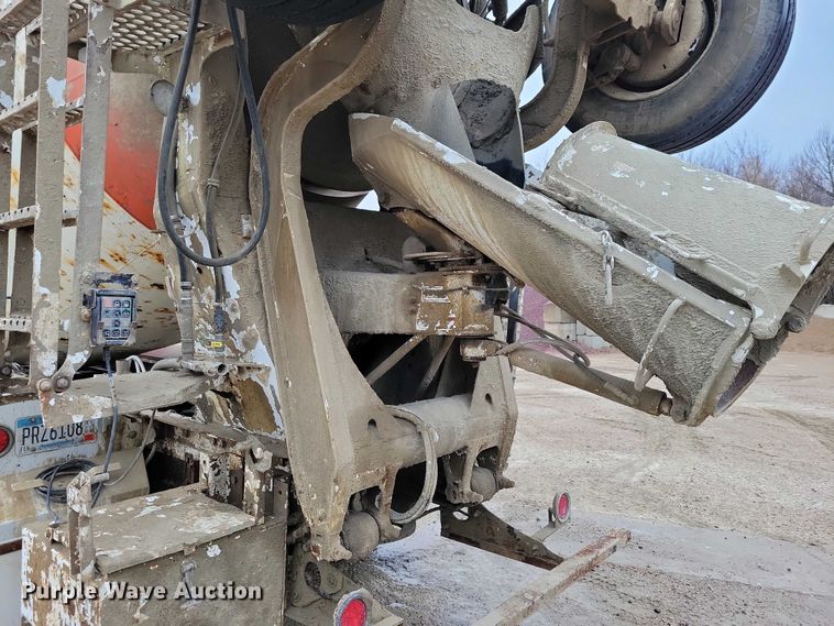 image for item NO9791 2014 Freightliner 114SD ready mix truck