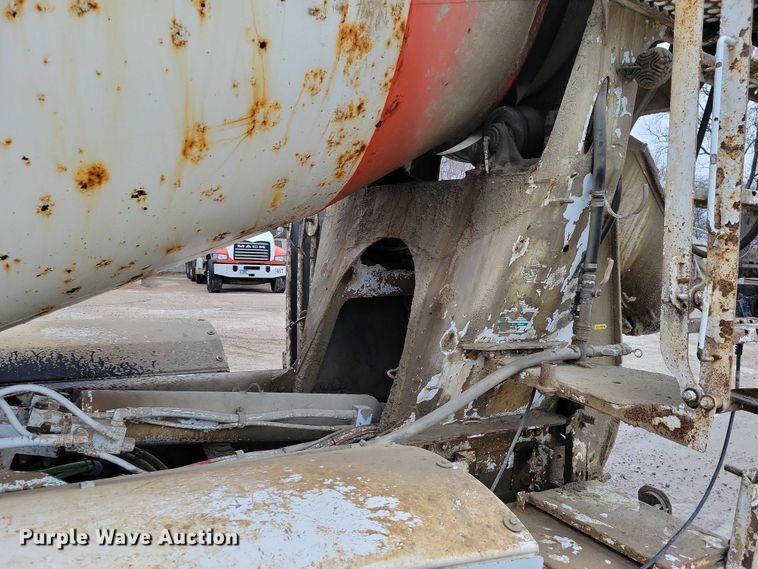 image for item NO9791 2014 Freightliner 114SD ready mix truck