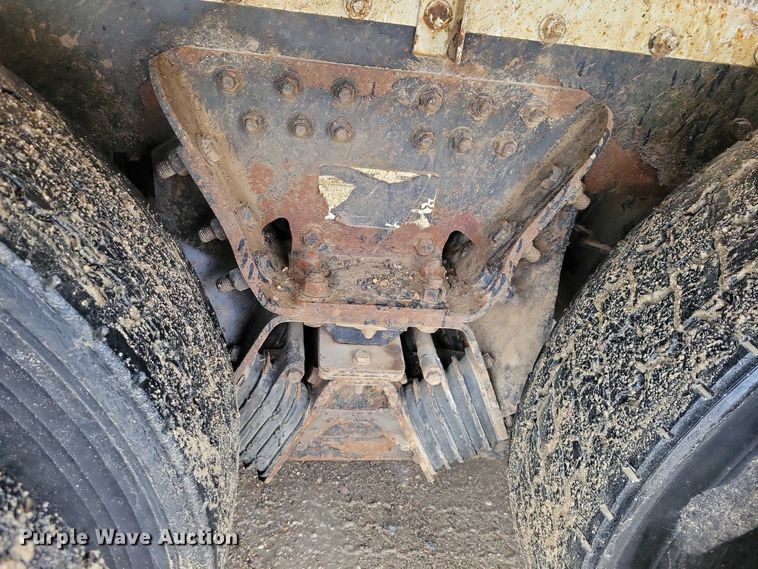 image for item NO9791 2014 Freightliner 114SD ready mix truck