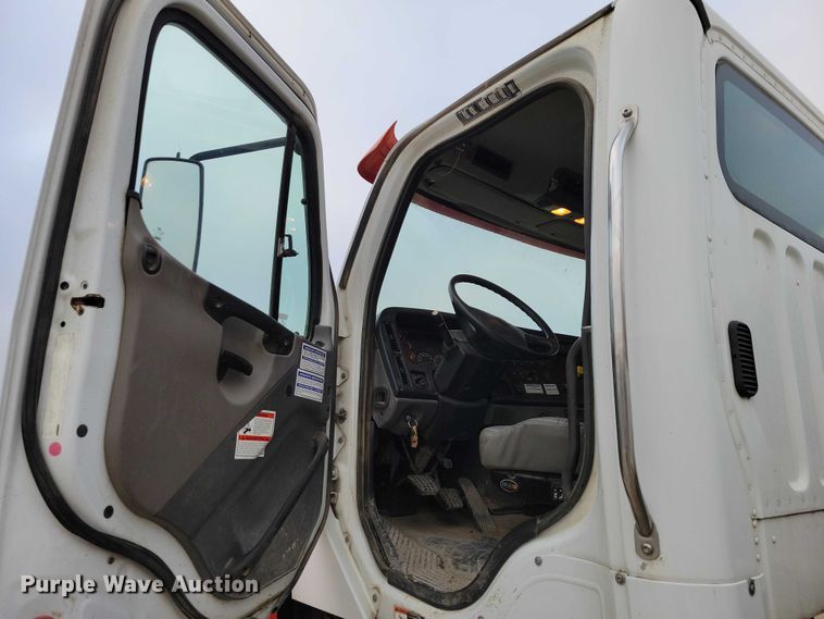 image for item NO9791 2014 Freightliner 114SD ready mix truck