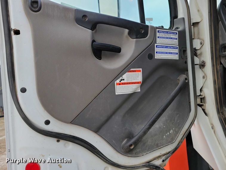 image for item NO9791 2014 Freightliner 114SD ready mix truck