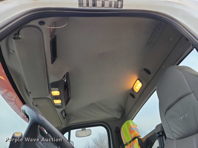 image for item NO9791 2014 Freightliner 114SD ready mix truck