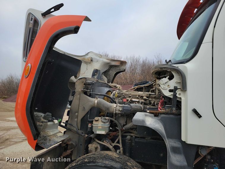 image for item NO9791 2014 Freightliner 114SD ready mix truck