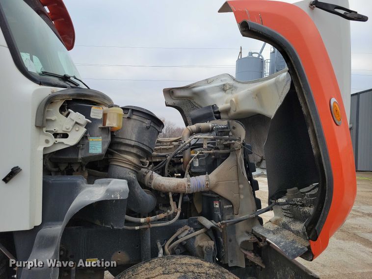 image for item NO9791 2014 Freightliner 114SD ready mix truck