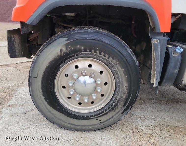 image for item NO9791 2014 Freightliner 114SD ready mix truck