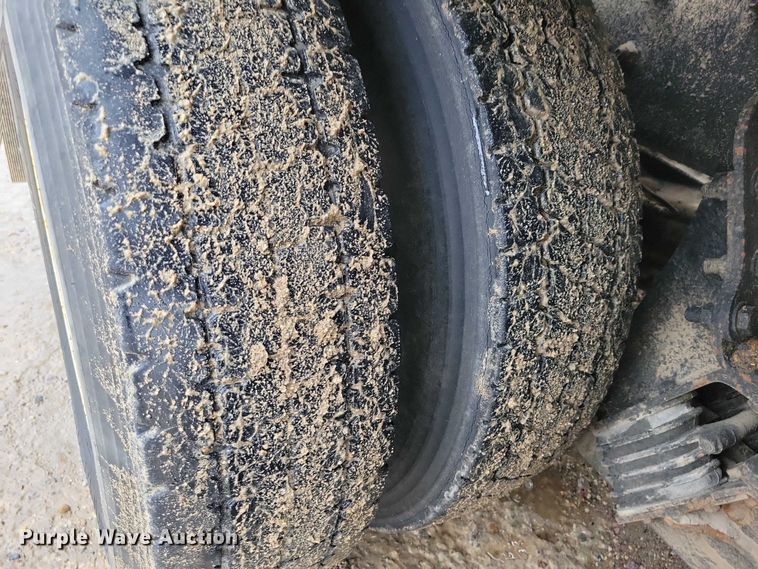 image for item NO9791 2014 Freightliner 114SD ready mix truck