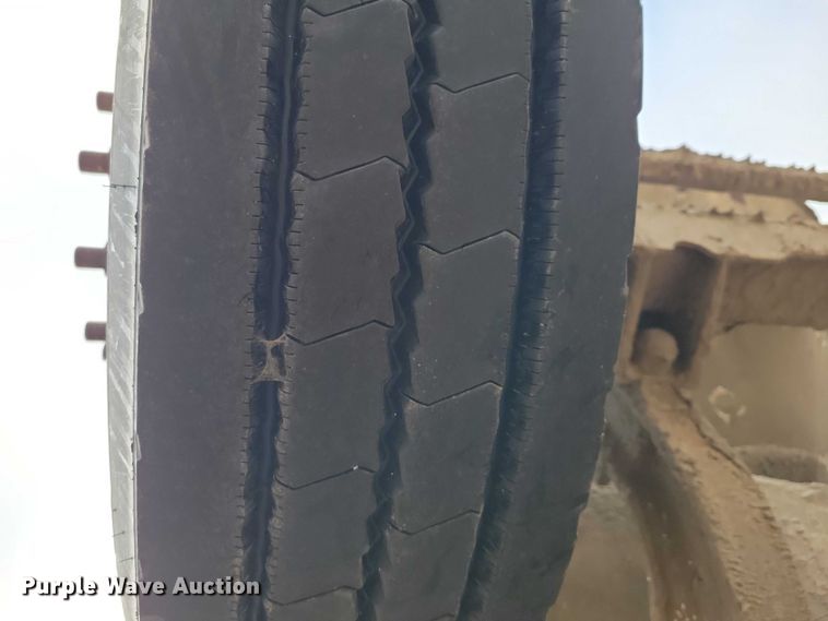 image for item NO9791 2014 Freightliner 114SD ready mix truck