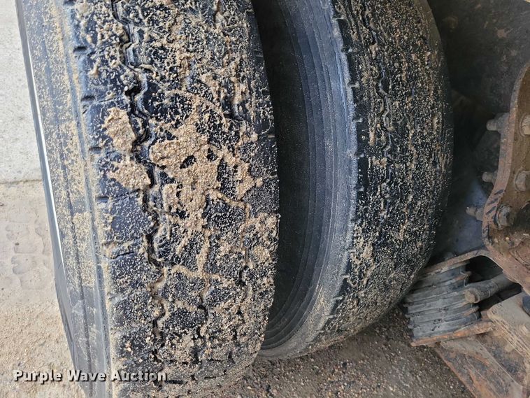 image for item NO9791 2014 Freightliner 114SD ready mix truck