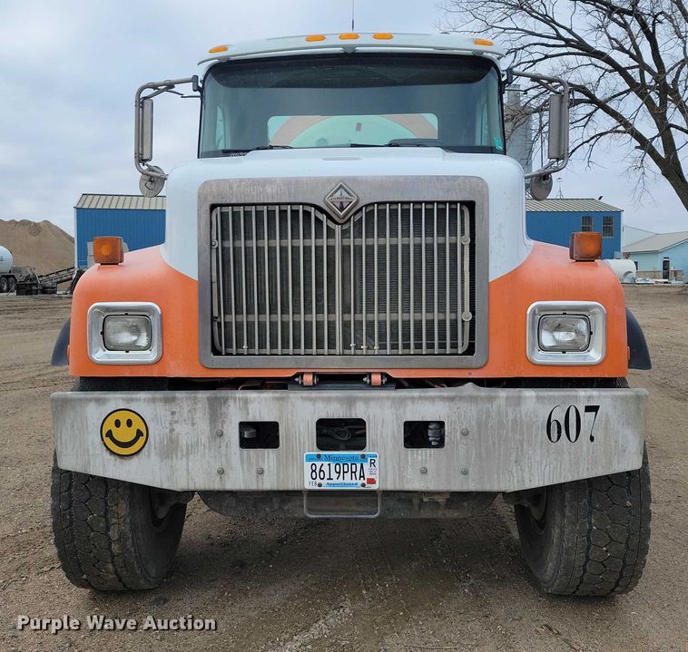 image for item NO9792 2007 International Paystar 5000 ready mix truck