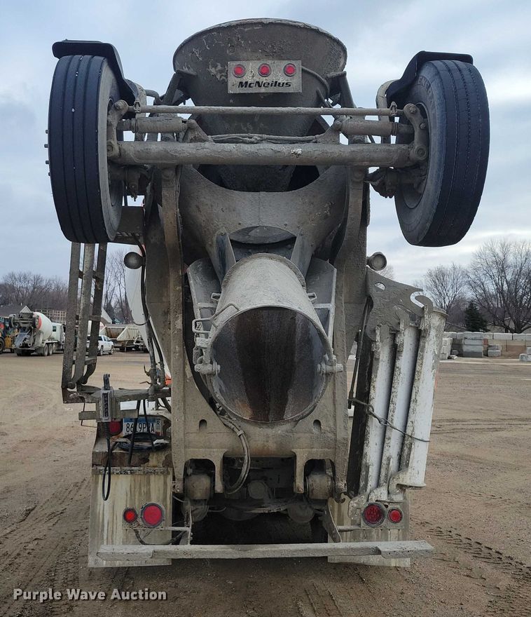 image for item NO9792 2007 International Paystar 5000 ready mix truck