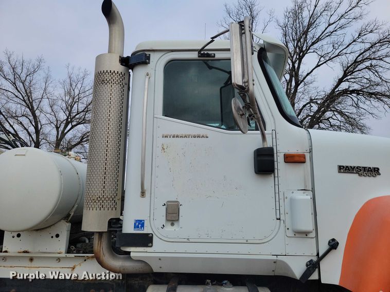 image for item NO9792 2007 International Paystar 5000 ready mix truck