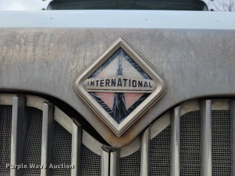 image for item NO9792 2007 International Paystar 5000 ready mix truck