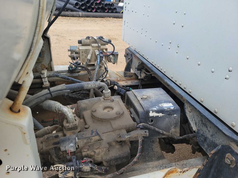 image for item NO9792 2007 International Paystar 5000 ready mix truck