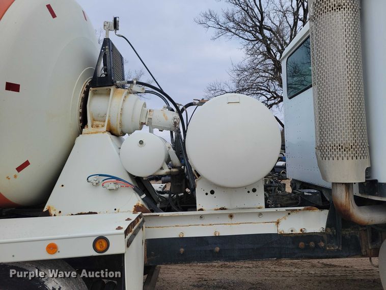 image for item NO9792 2007 International Paystar 5000 ready mix truck