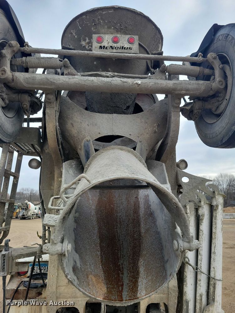 image for item NO9792 2007 International Paystar 5000 ready mix truck