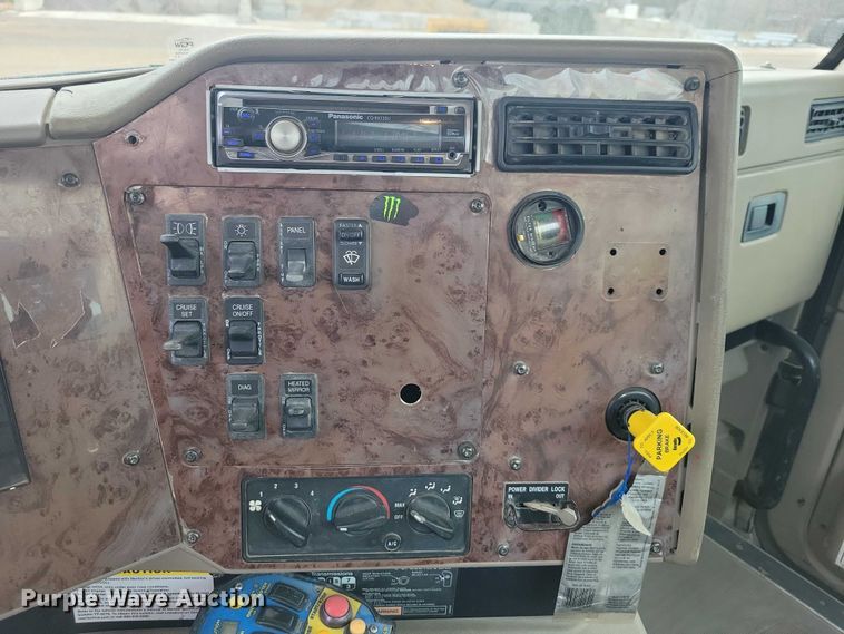 image for item NO9792 2007 International Paystar 5000 ready mix truck