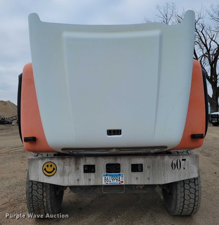 image for item NO9792 2007 International Paystar 5000 ready mix truck