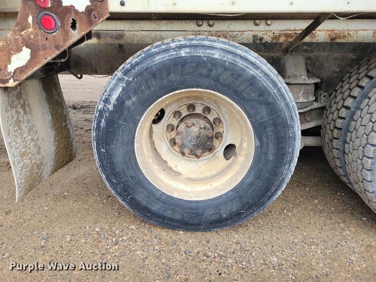 image for item NO9792 2007 International Paystar 5000 ready mix truck