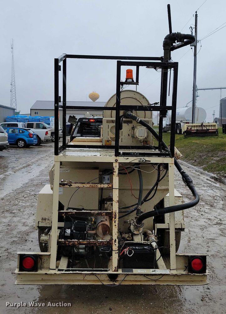 image for item NO9802 Finn T60T II hydroseeder