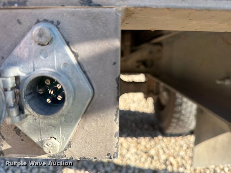 image for item YA1480 2010 Ford F750 Super Duty chipper truck