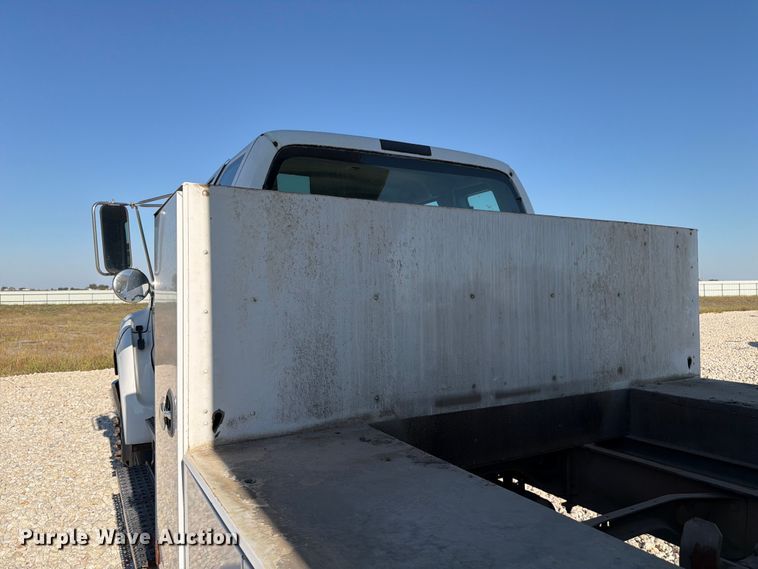 image for item YA1480 2010 Ford F750 Super Duty chipper truck