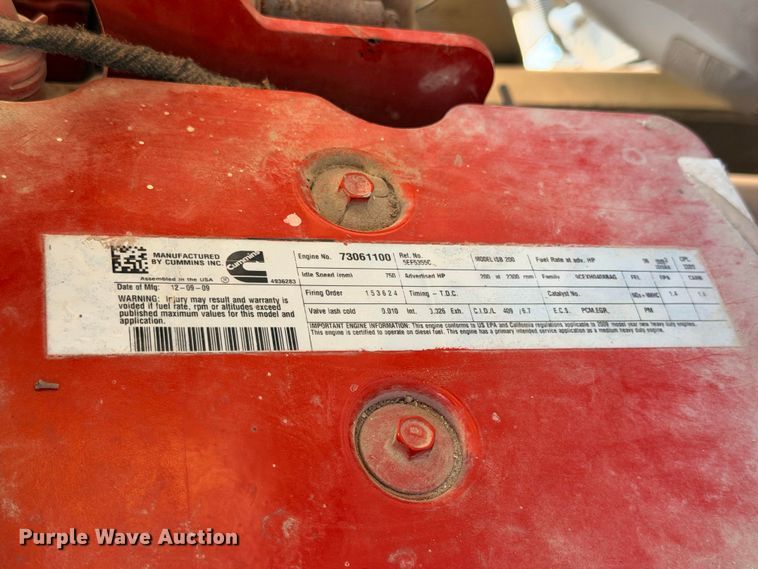 image for item YA1480 2010 Ford F750 Super Duty chipper truck