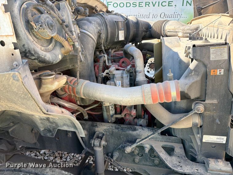 image for item YA1480 2010 Ford F750 Super Duty chipper truck