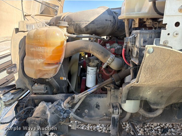 image for item YA1480 2010 Ford F750 Super Duty chipper truck