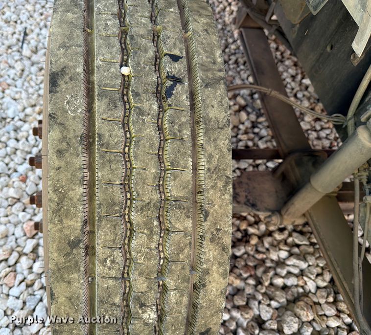 image for item YA1480 2010 Ford F750 Super Duty chipper truck