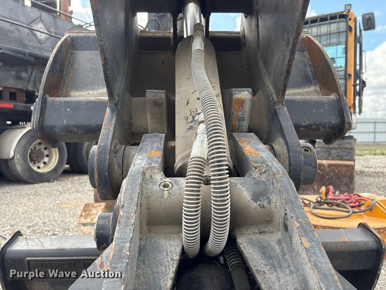 image for item YA1486 Pemberton 420701 HX130 scrap grapple