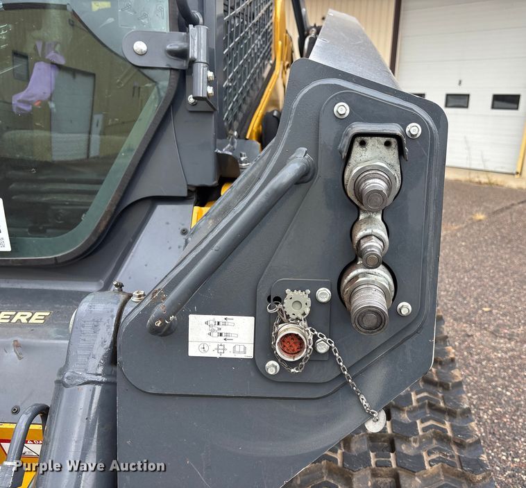 image for item YA1488 2017 John Deere 333G tracked skid steer loader